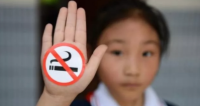 中国男性青少年吸烟率达34%：吸烟不仅影响心血管系统，还损害视力