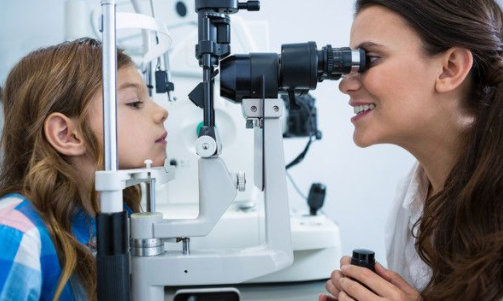 女生学眼视光技术专业怎么样？